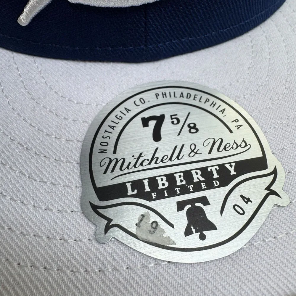 NEW Tampa Bay Lightning Mitchell Ness 2 Tone Liberty Fitted Cap Hat sz 7 5/8